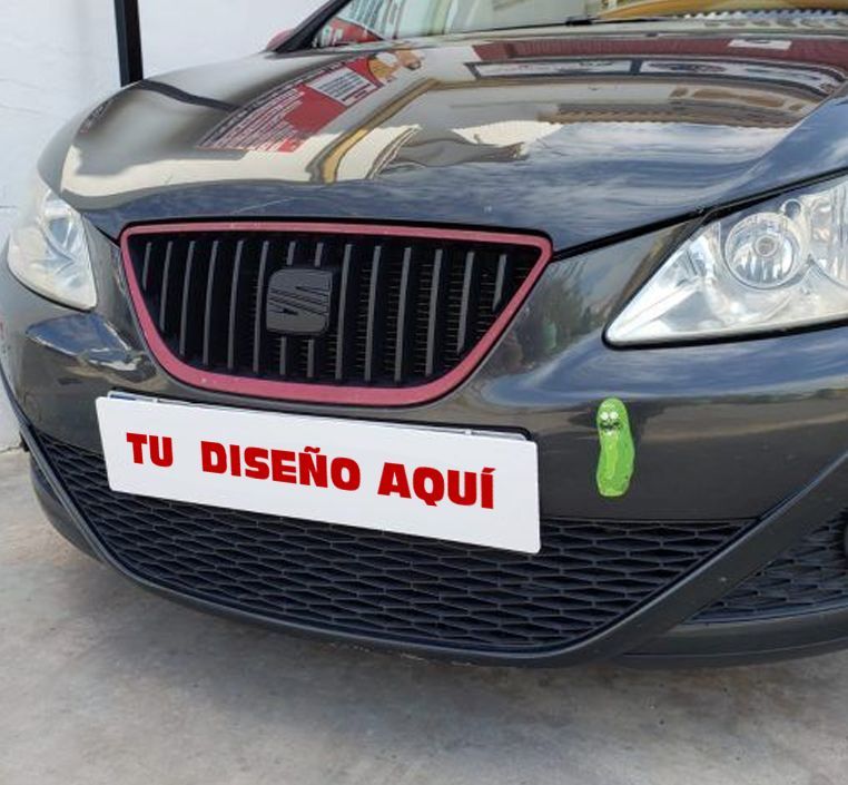 Cubre matrículas coche personalizados en PVC de 3mm con vinilo impreso y laminado protector