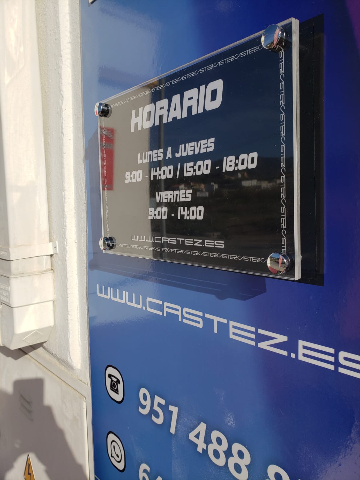Placa Horario Rectangular Metacrilato Doble - Imagen 3