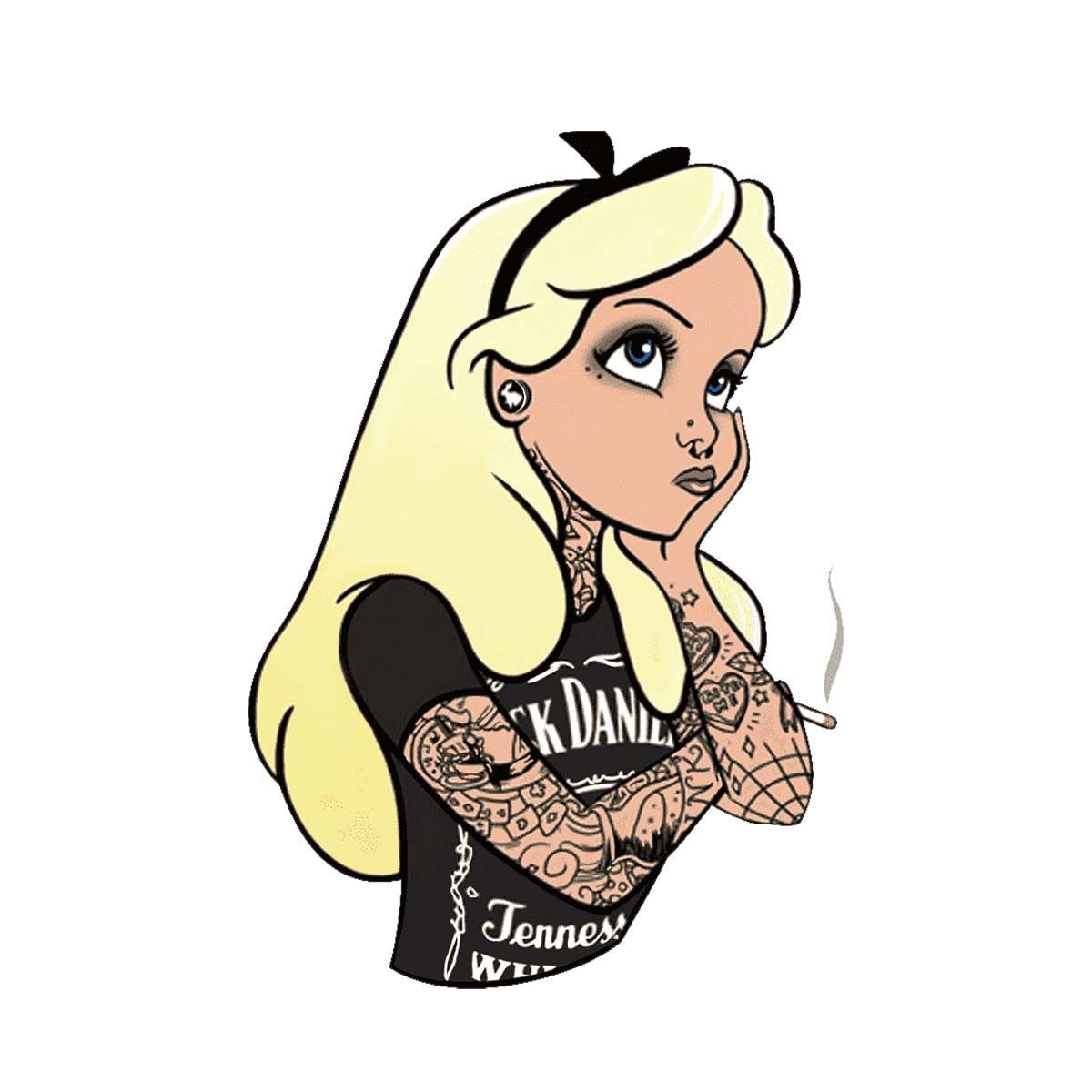Camiseta Alicia tatuada - Imagen 2