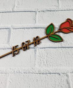 Rosa personalizada de madera con fecha