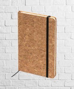 bloc de notas con marcapáginas de lado