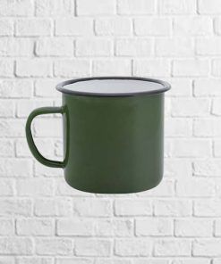 taza metálica verde