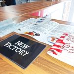 Pack de folletos y flyers publicitarios para buzoneo