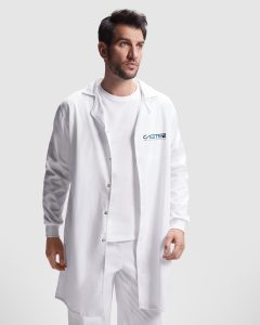 uniformes-industria-alimentaria-higiene-profesional.webp Ropa laboral para industria alimentaria: batas y delantales personalizados