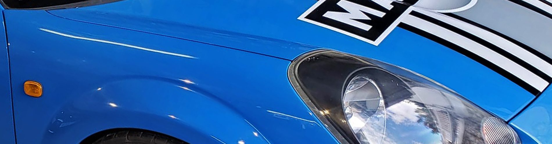 Instalación de vinilo para techo coche azul brillo al mejor precio