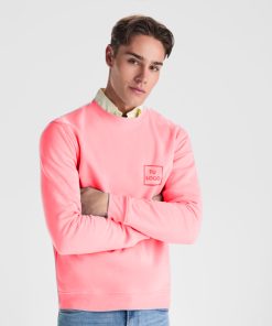 Camiseta de algodón personalizable, perfecta para empresas, regalos o eventos en Málaga.